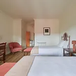 Casa de hóspedes Deluxe Bedroom In Farmhouse, Swimming Pool, By Timecooler Sobral de Monte Agraço