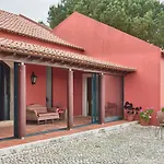 Casa de hóspedes Deluxe Bedroom In Farmhouse, Swimming Pool, By Timecooler