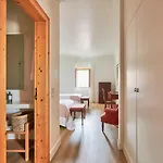 Casa de hóspedes Deluxe Bedroom In Farmhouse, Swimming Pool, By Timecooler Sobral de Monte Agraço