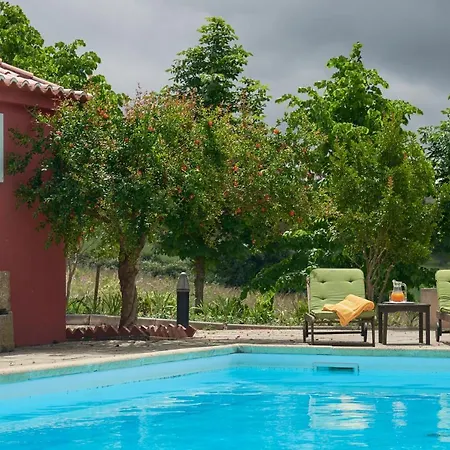 Deluxe Bedroom In Farmhouse, Swimming Pool, By Timecooler 3* Sobral de Monte Agraço