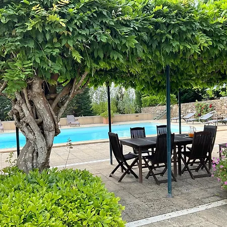 ゲストハウス Deluxe Bedroom In Farmhouse, Swimming Pool, By Timecooler