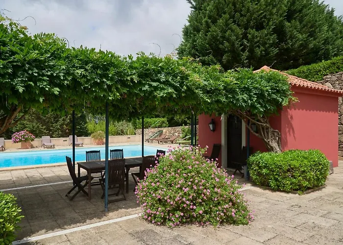 Deluxe Bedroom In Farmhouse, Swimming Pool, By Timecooler Sobral de Monte Agraço