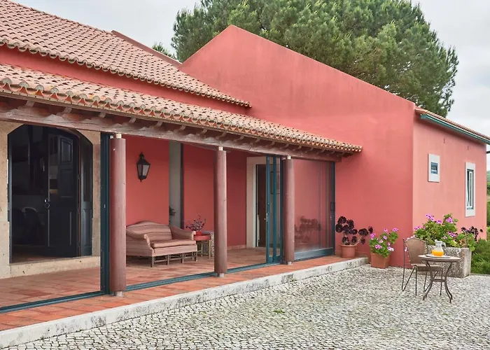 Πανσιόν Deluxe Bedroom In Farmhouse, Swimming Pool, By Timecooler