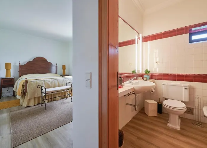 Πανσιόν Deluxe Bedroom In Farmhouse, Swimming Pool, By Timecooler 3*