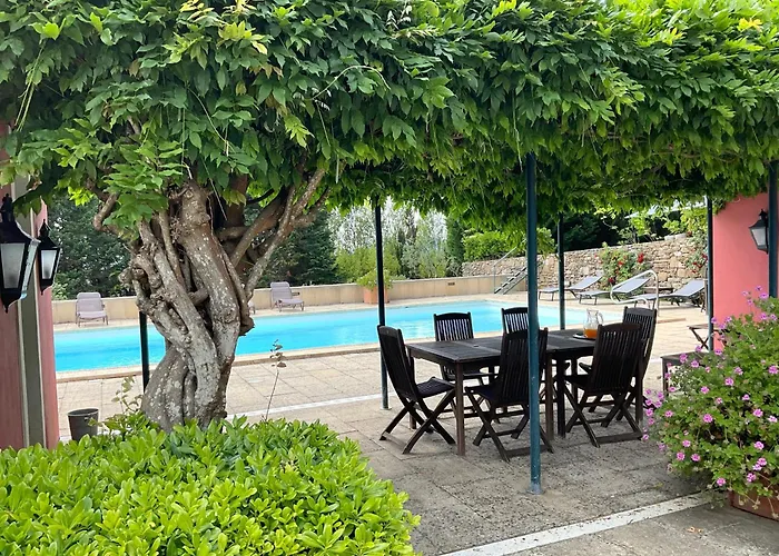 Πανσιόν Deluxe Bedroom In Farmhouse, Swimming Pool, By Timecooler